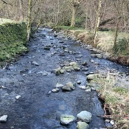 Meadowside, Troutbeck Bridge With Offsite Health Club Holiday home